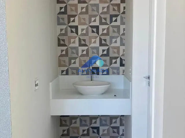 Sobrado com 450m² 5 quartos e 6 banheiros, à venda, no bairro Condomínio Residencial Alphaville II em São José dos Campos