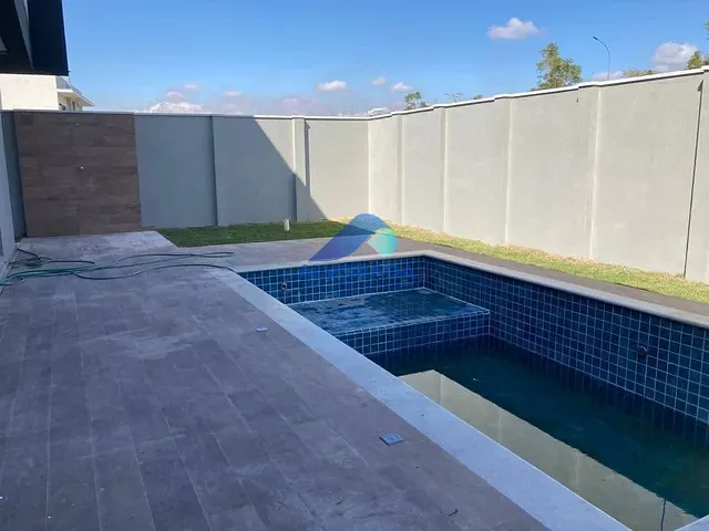 Sobrado com 450m² 5 quartos e 6 banheiros, à venda, no bairro Condomínio Residencial Alphaville II em São José dos Campos