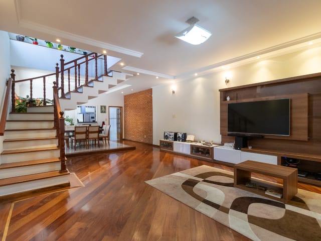 Sobrado com 248m² 3 quartos e 5 banheiros, à venda, no bairro Vila Clementino em São Paulo