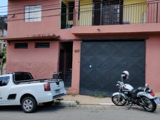 Sobrado com 310m² 8 quartos e 6 banheiros, à venda, no bairro Jardim D Abril em Osasco