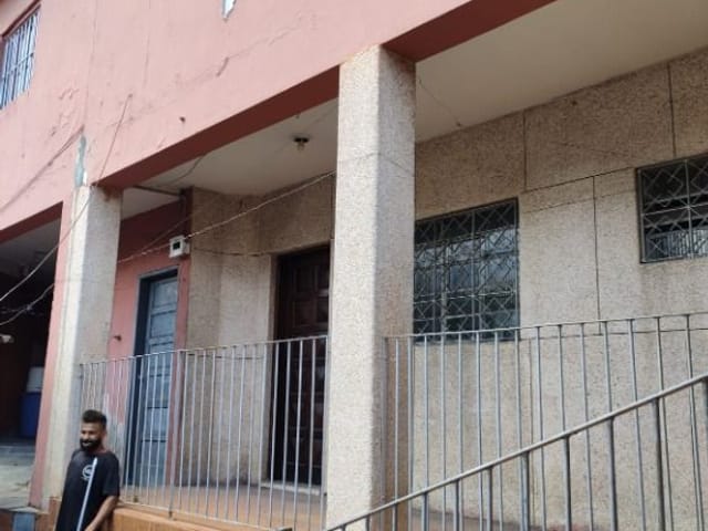 Sobrado com 310m² 8 quartos e 6 banheiros, à venda, no bairro Jardim D Abril em Osasco
