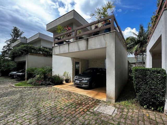 Sobrado com 183m² 2 quartos e 3 banheiros, à venda, no bairro Bosque do Vianna em Cotia