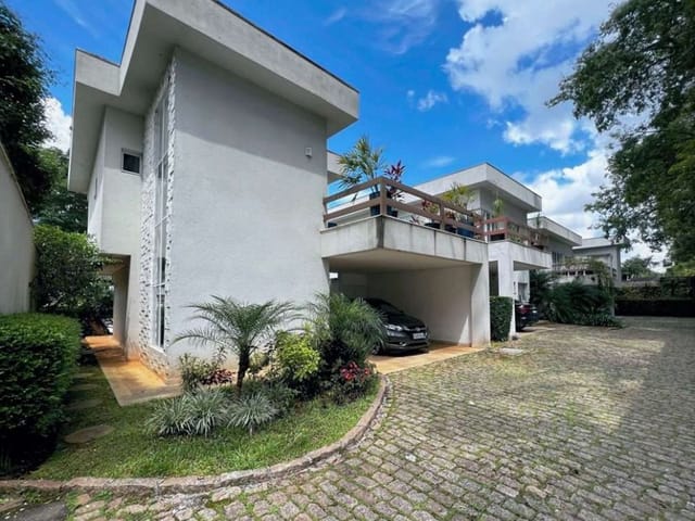 Sobrado com 183m² 2 quartos e 3 banheiros, à venda, no bairro Bosque do Vianna em Cotia
