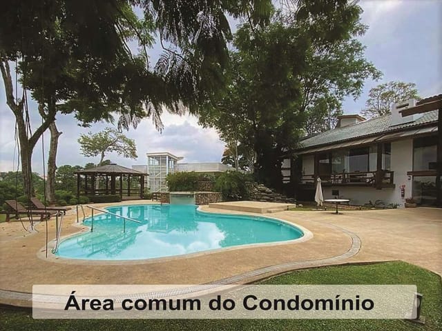 Sobrado com 183m² 2 quartos e 3 banheiros, à venda, no bairro Bosque do Vianna em Cotia