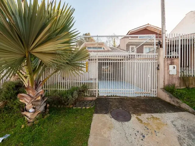 Sobrado com 202m² 3 quartos e 2 banheiros, à venda, no bairro Planta Almirante em Almirante Tamandaré