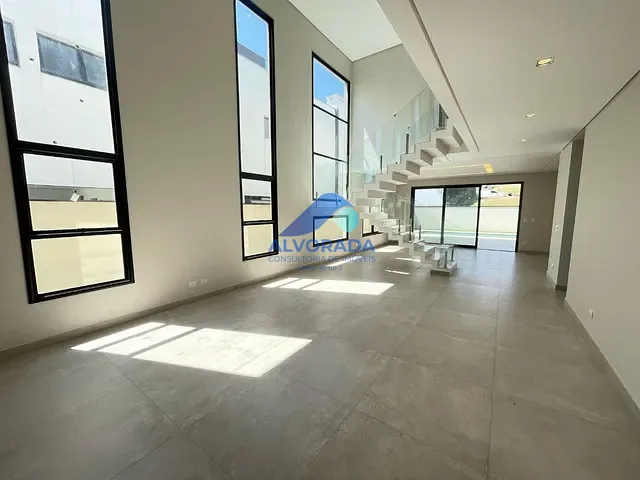Sobrado com 450m² 4 quartos e 1 banheiro, à venda, no bairro Condomínio Residencial Alphaville II em São José dos Campos
