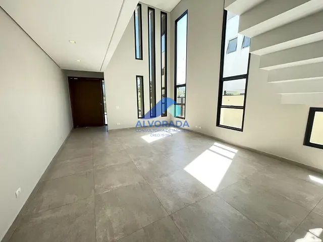 Sobrado com 450m² 4 quartos e 1 banheiro, à venda, no bairro Condomínio Residencial Alphaville II em São José dos Campos
