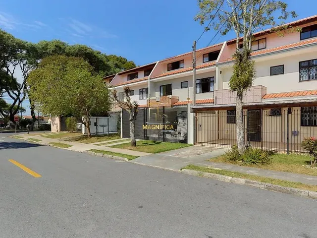 Sobrado com 418m² 8 quartos e 3 banheiros, à venda, no bairro Jardim das Américas em Curitiba