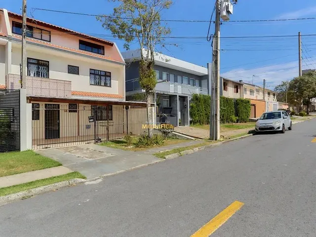 Sobrado com 418m² 8 quartos e 3 banheiros, à venda, no bairro Jardim das Américas em Curitiba
