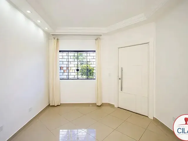 Sobrado 2 quartos e 4 banheiros, à venda, no bairro Santa Felicidade em Curitiba