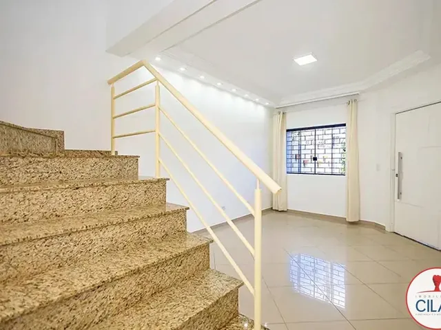 Sobrado 2 quartos e 4 banheiros, à venda, no bairro Santa Felicidade em Curitiba