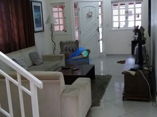 Sobrado com 125m² 3 quartos e 2 banheiros, à venda, no bairro Jardim das Indústrias em São José dos Campos