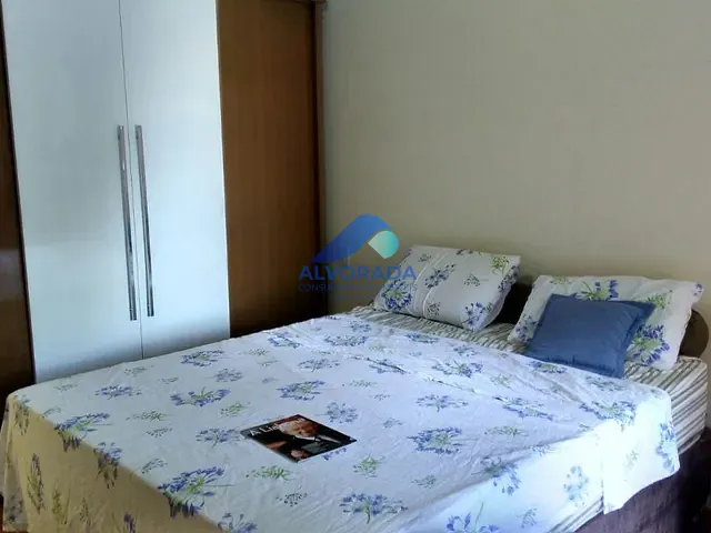Sobrado com 125m² 3 quartos e 2 banheiros, à venda, no bairro Jardim das Indústrias em São José dos Campos