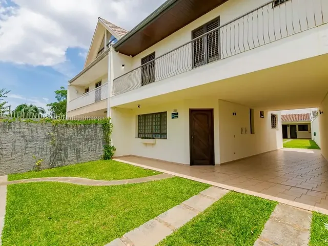 Sobrado com 315m² 3 quartos e 3 banheiros, à venda, no bairro Bom Retiro em Curitiba