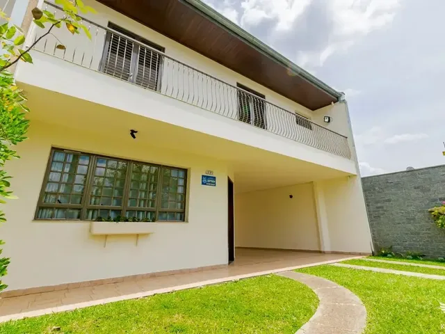 Sobrado com 315m² 3 quartos e 3 banheiros, à venda, no bairro Bom Retiro em Curitiba