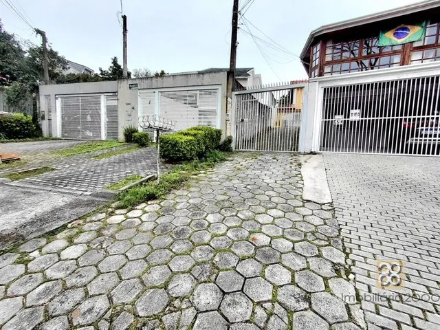 Sobrado 3 quartos e 1 banheiro, para alugar, no bairro Vista Alegre em Curitiba