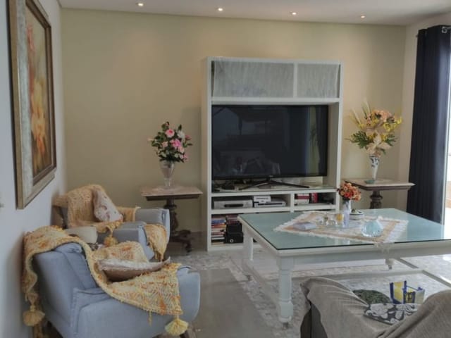 Foto do Sobrado - Sobrado com 3 dormitórios à venda, 259 m² por R$ 1.400.000,00 - Quintas do Ingaí - Santana de Parnaíba/SP | Pitale Imóveis Ltda.