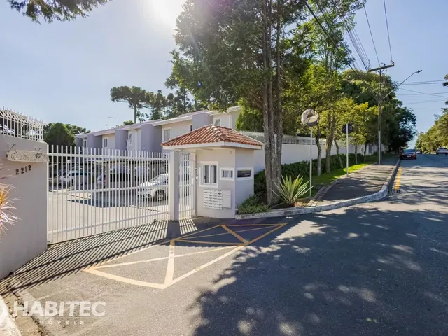 Sobrado 3 quartos e 2 banheiros, para alugar, no bairro Boqueirão em Curitiba