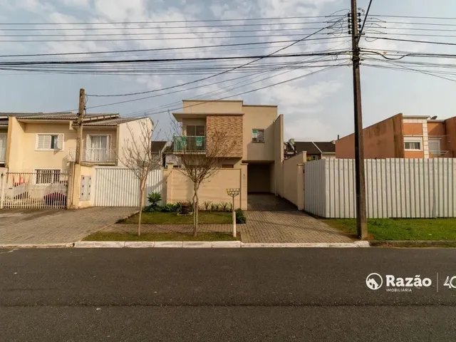 Sobrado 3 quartos e 1 banheiro, para alugar, no bairro Santa Felicidade em Curitiba