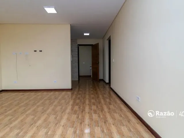 Sobrado 3 quartos e 1 banheiro, para alugar, no bairro Santa Felicidade em Curitiba