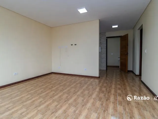 Sobrado 3 quartos e 1 banheiro, para alugar, no bairro Santa Felicidade em Curitiba