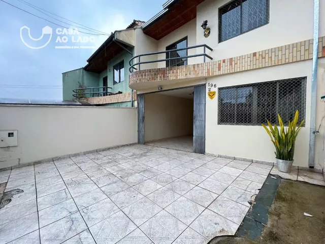 Sobrado 3 quartos e 3 banheiros, para alugar, no bairro Novo Mundo em Curitiba