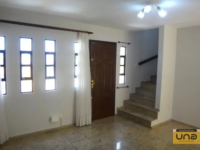 Sobrado 3 quartos e 1 banheiro, para alugar, no bairro TINGUI em Curitiba