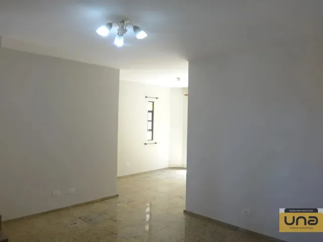 Sobrado 3 quartos e 1 banheiro, para alugar, no bairro TINGUI em Curitiba