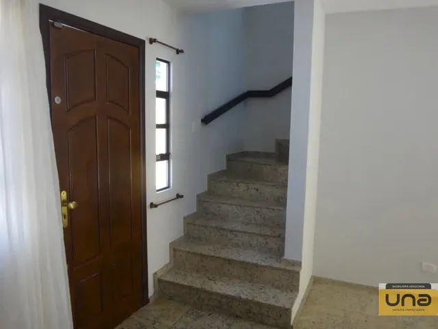 Sobrado 3 quartos e 1 banheiro, para alugar, no bairro TINGUI em Curitiba