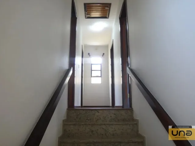 Sobrado 3 quartos e 1 banheiro, para alugar, no bairro TINGUI em Curitiba
