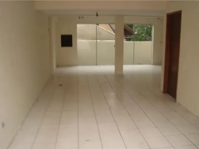 Sobrado com 199m² 3 quartos e 5 banheiros, para alugar, no bairro Boa Vista em Curitiba