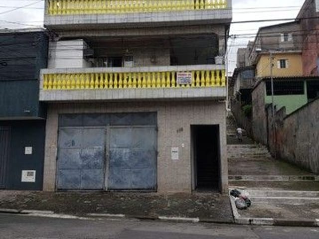 Sobrado com 450m² 5 quartos e 5 banheiros, à venda, no bairro Bandeiras em Osasco