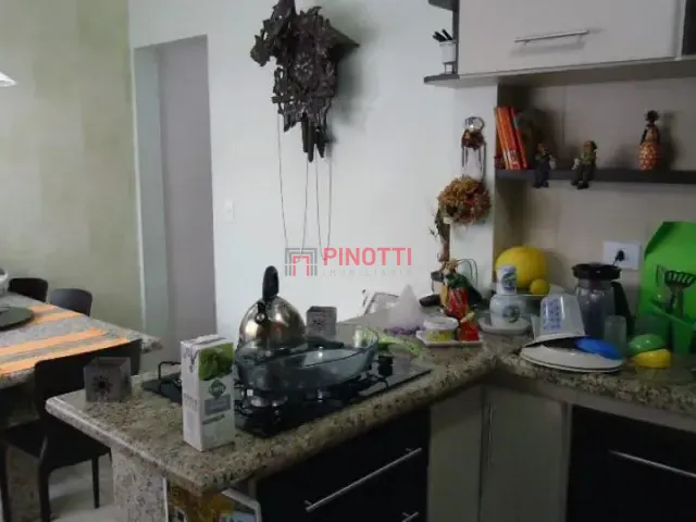 Sobrado 3 quartos e 1 banheiro, à venda, no bairro Nova Petrópolis em São Bernardo do Campo