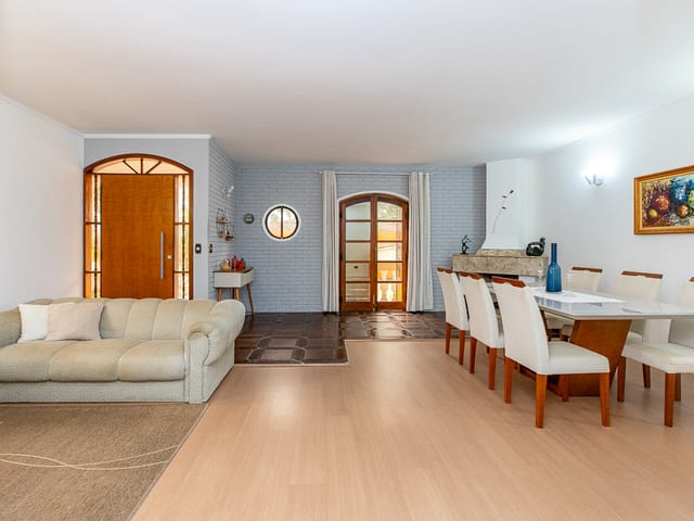 Sobrado com 498m² 7 quartos e 6 banheiros, à venda, no bairro Jardim Kioto em São Paulo