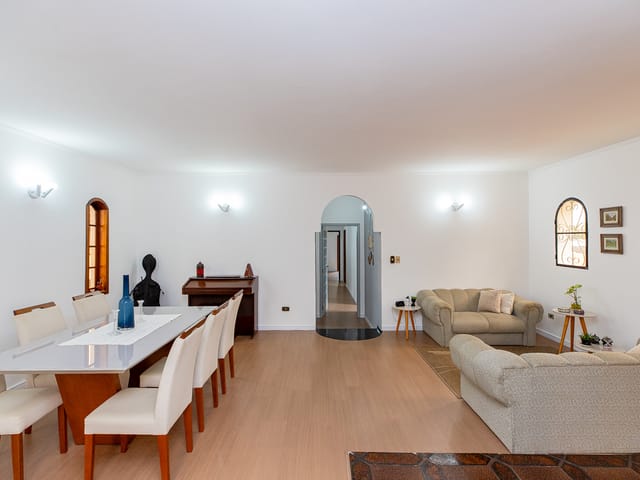Sobrado com 498m² 7 quartos e 6 banheiros, à venda, no bairro Jardim Kioto em São Paulo