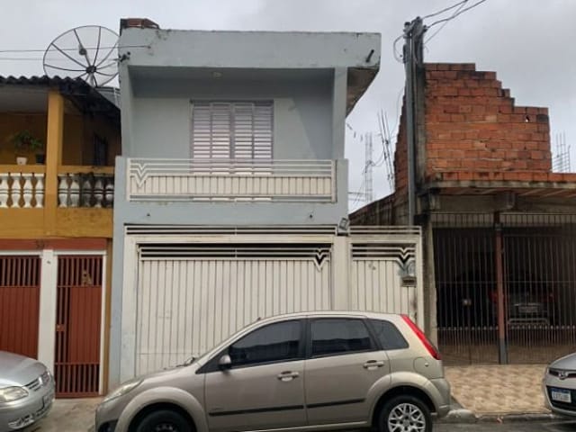 Sobrado com 125m² 5 quartos e 4 banheiros, à venda, no bairro Jardim Tupã em Barueri
