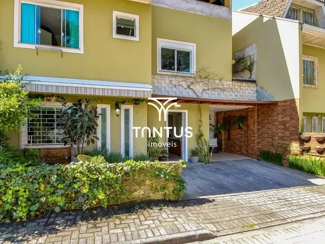 Sobrado com 143m² 3 quartos e 2 banheiros, à venda, no bairro São Lourenço em Curitiba