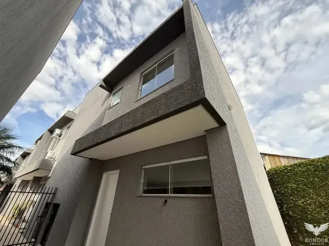 Sobrado com 164m² 3 quartos e 3 banheiros, para alugar, no bairro Santa Felicidade em Curitiba