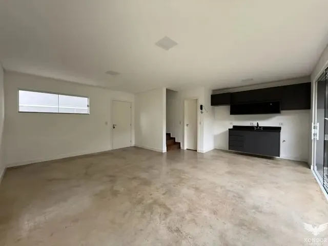 Sobrado com 164m² 3 quartos e 3 banheiros, para alugar, no bairro Santa Felicidade em Curitiba