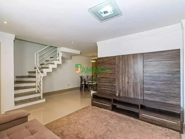 Sobrado com 100m² 3 quartos e 2 banheiros, à venda, no bairro Uberaba em Curitiba