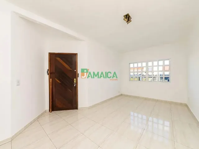 Sobrado 3 quartos e 1 banheiro, para alugar, no bairro Jardim das Américas em Curitiba