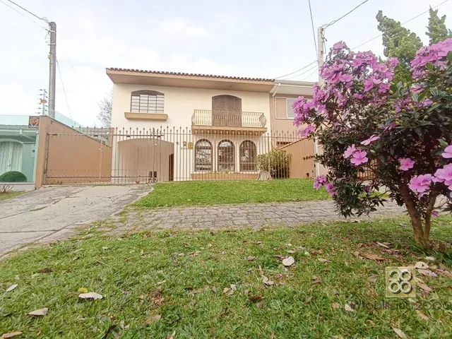 Sobrado 3 quartos e 1 banheiro, para alugar, no bairro Hugo Lange em Curitiba