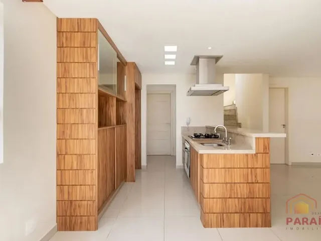 Sobrado 3 quartos e 2 banheiros, para alugar, no bairro Barreirinha em Curitiba