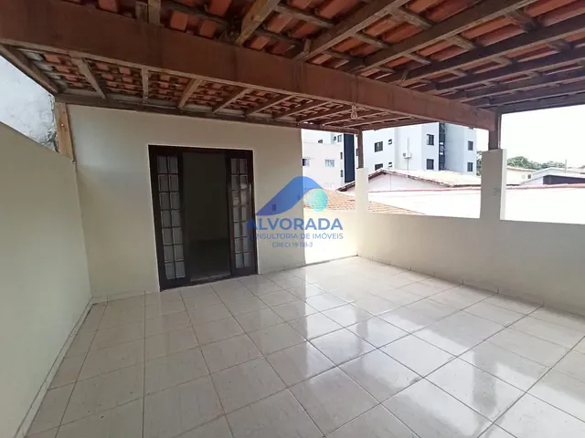 Sobrado com 125m² 3 quartos e 1 banheiro, para alugar, no bairro Jardim das Indústrias em São José dos Campos