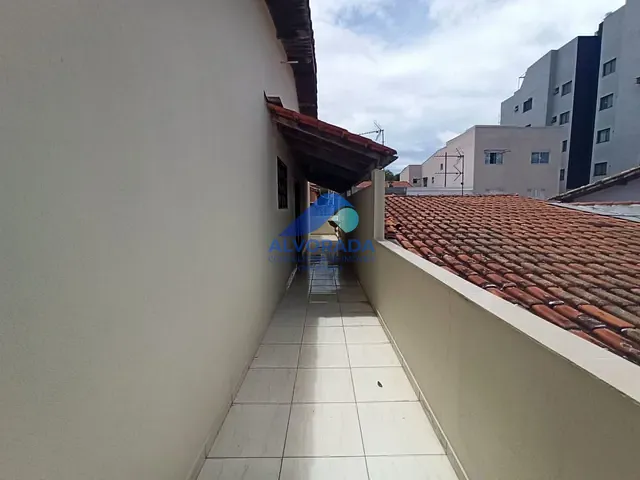 Sobrado com 125m² 3 quartos e 1 banheiro, para alugar, no bairro Jardim das Indústrias em São José dos Campos