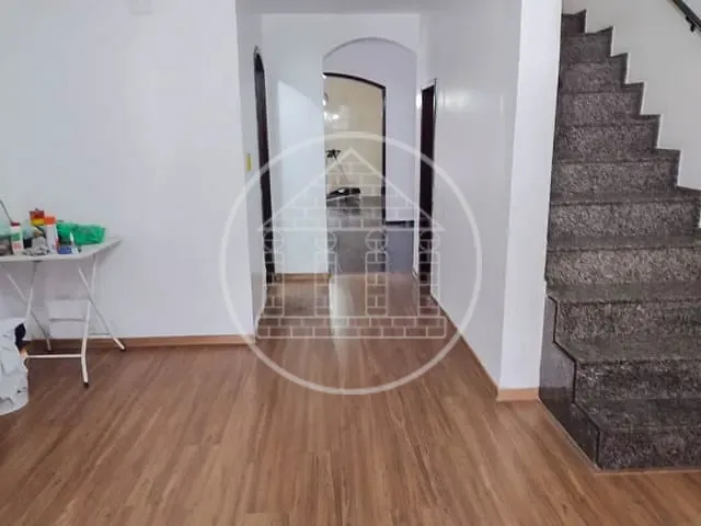 Sobrado com 160m² 4 quartos e 4 banheiros, à venda, no bairro Parque América em São Paulo