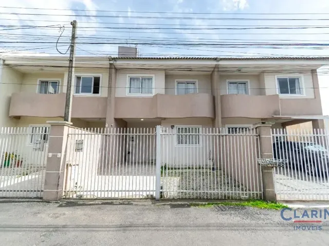 Sobrado 3 quartos e 2 banheiros, à venda, no bairro VILA SOLENE em Campo Largo
