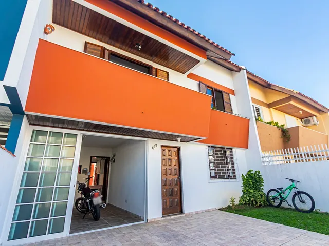 Sobrado com 141m² 3 quartos e 2 banheiros, à venda, no bairro Jardim das Américas em Curitiba