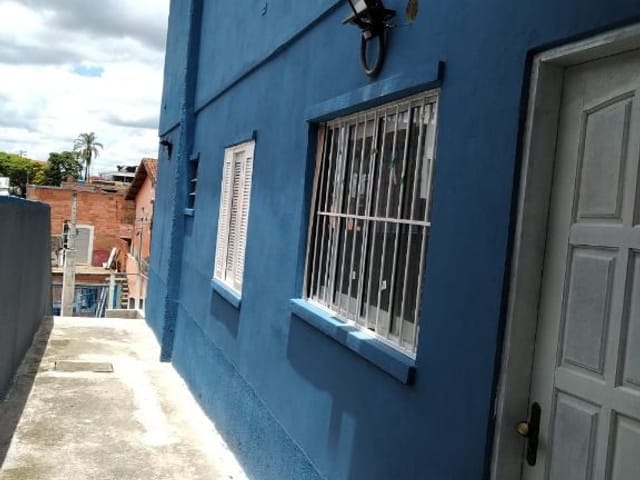 Sobrado com 192m² 5 quartos e 2 banheiros, à venda, no bairro Jardim Leonor em Cotia