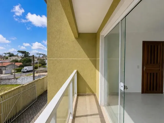 Sobrado com 100m² 5 quartos e 4 banheiros, à venda, no bairro Santa Felicidade em Curitiba